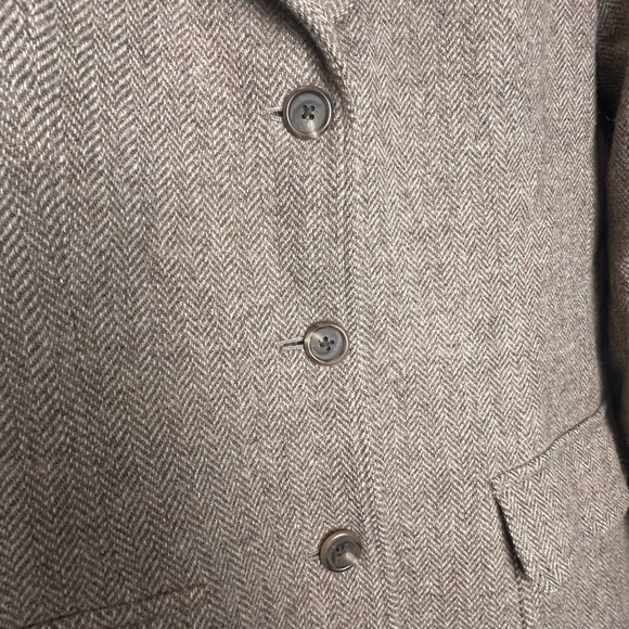 Vintage Lauren Ralph Lauren Tan Blazer with Notched Lapels 100% Wool - Picture 7 of 12